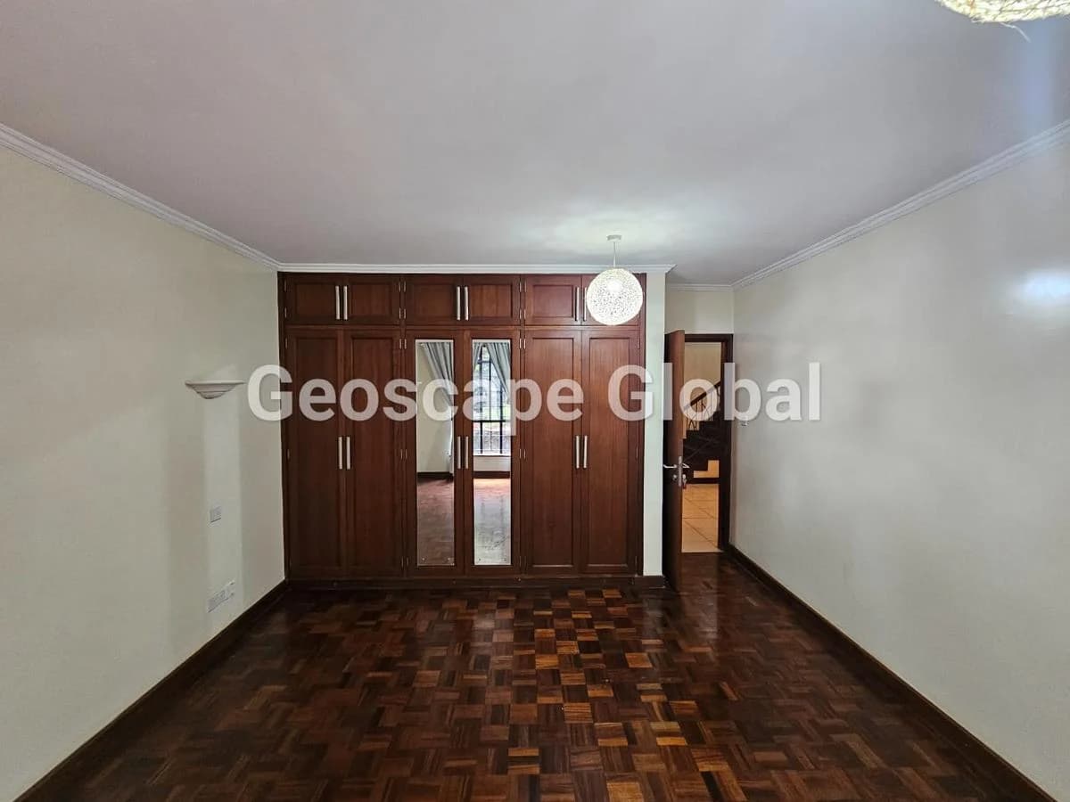 Furnished 4 Bed Apartment in Riverside