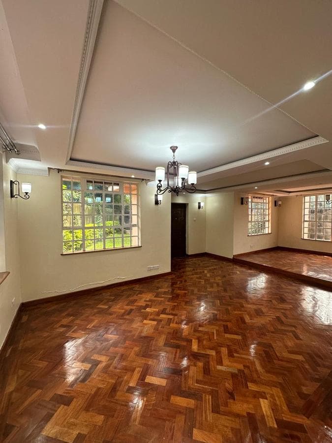5 Bed Townhouse in Lavington