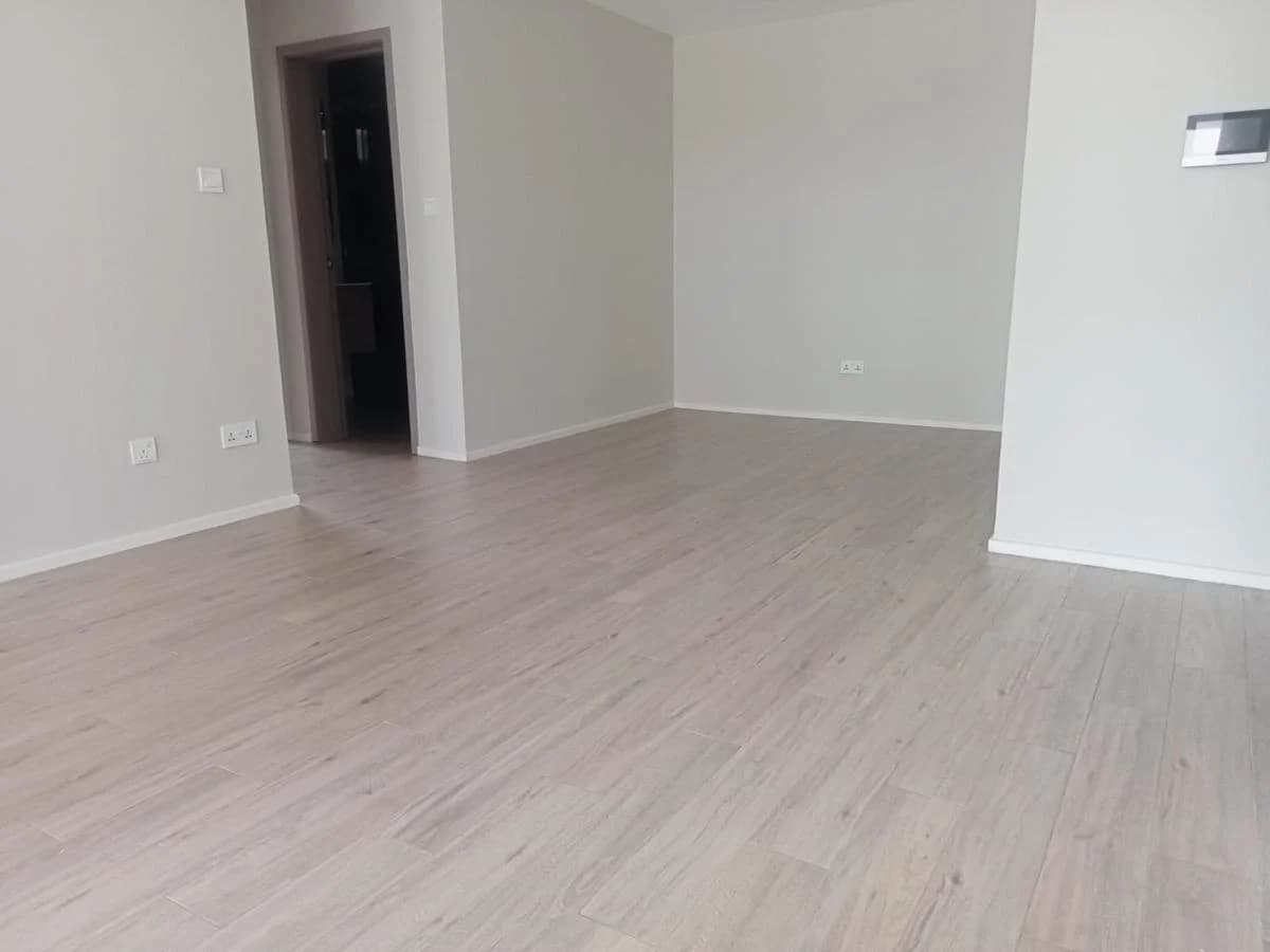 2 Bed Apartment with En Suite in Nyari