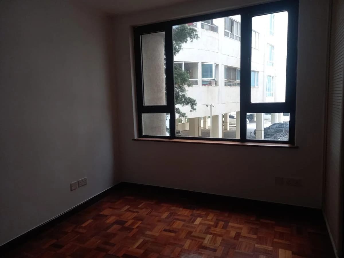 3 Bed Apartment in Riverside