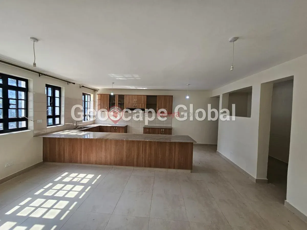 3 Bed Apartment with En Suite in Kitisuru