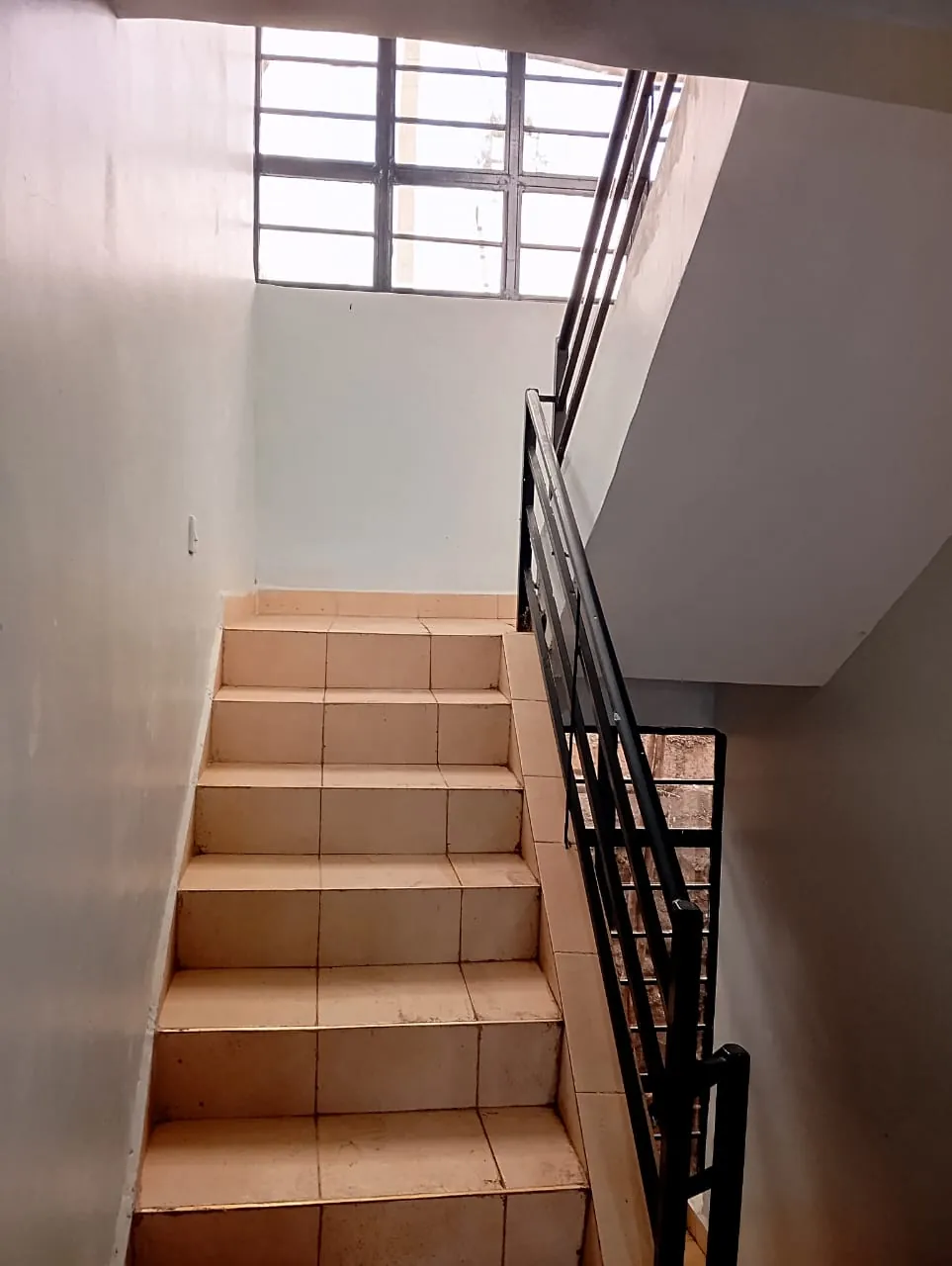 🔥 Stunning 3 bedroom Duplex with a rooftop on sale🔥 5.9M